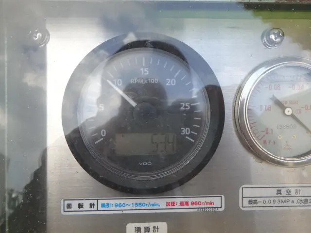 いすゞ エルフ 2PG-NPR88YN(2WD)の写真8