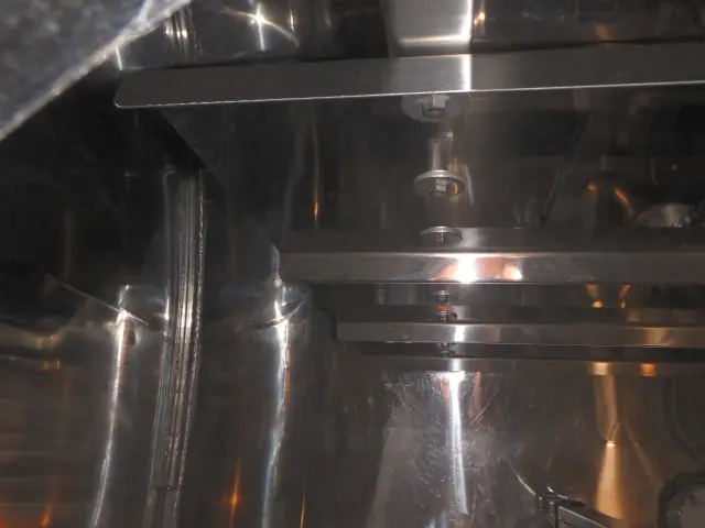 いすゞ ギガ PDG-CYG77P8(6x2)の写真10