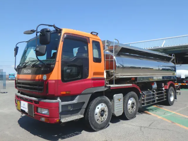 いすゞ ギガ PJ-CYG77P6(6x2)の写真1