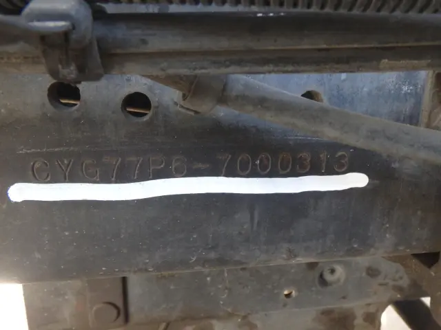 いすゞ ギガ PJ-CYG77P6(6x2)の写真16