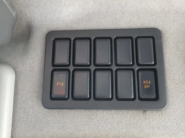 いすゞ ギガ PJ-CYG77P6(6x2)の写真21