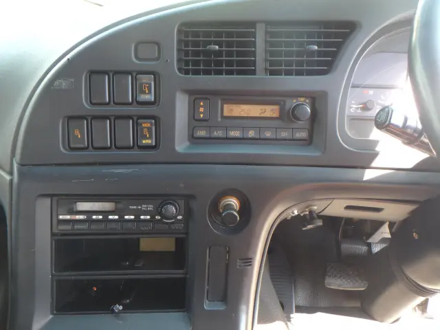 いすゞ ギガ PJ-CYG77P6(6x2)の写真22