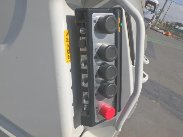 トヨタ ダイナ 2KG-XZU605A(2WD)の写真7