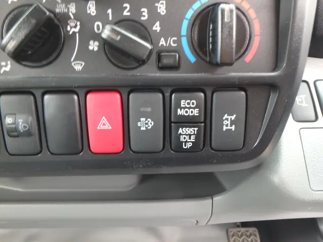 トヨタ ダイナ 2KG-XZU605A(2WD)の写真22