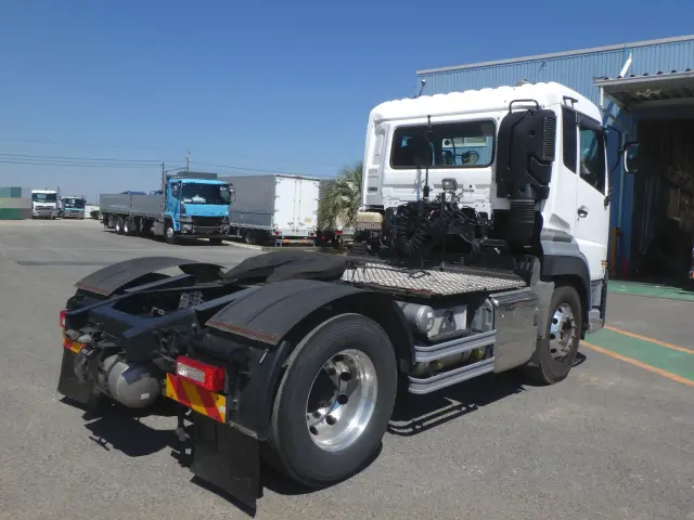 ＵＤ クオン 2RG-GK5DAB(2WD)の写真4