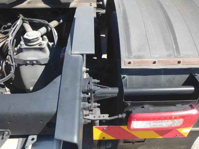 ＵＤ クオン 2RG-GK5DAB(2WD)の写真12