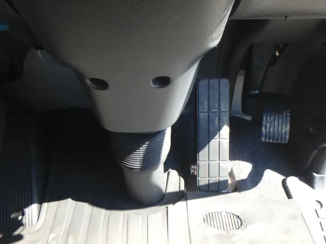 ＵＤ クオン 2RG-GK5DAB(2WD)の写真23