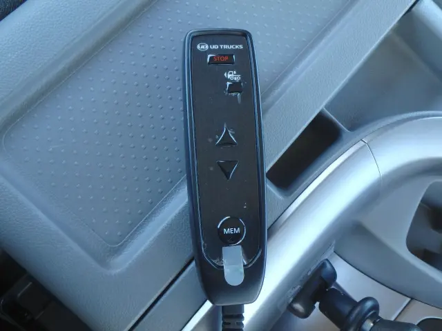 ＵＤ クオン 2RG-GK5DAB(2WD)の写真24