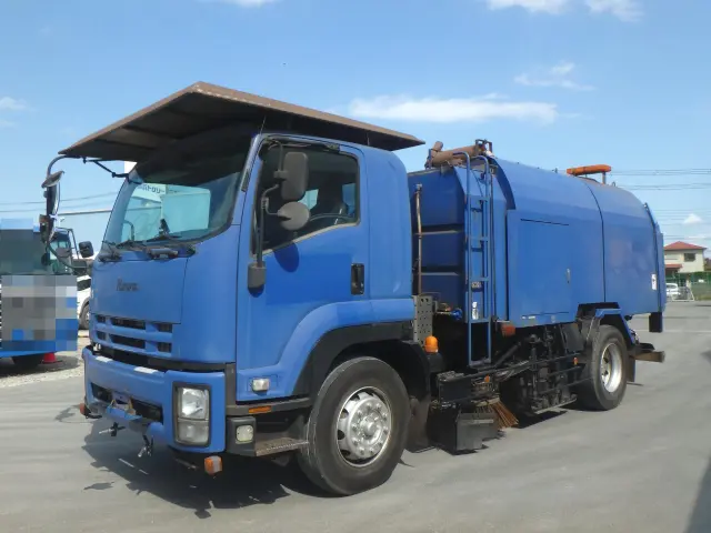 いすゞ フォワード QKG-FVR34U2改(2WD)の写真1