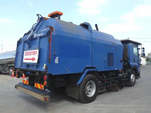 いすゞ フォワード QKG-FVR34U2改(2WD)の写真4