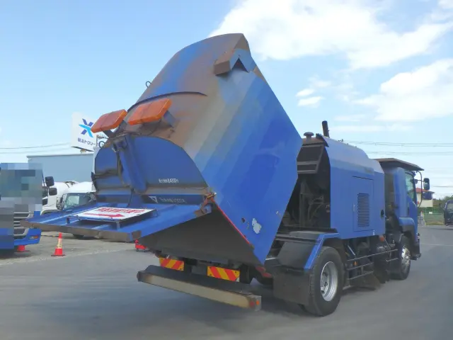 いすゞ フォワード QKG-FVR34U2改(2WD)の写真5