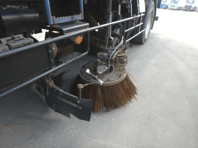 いすゞ フォワード QKG-FVR34U2改(2WD)の写真14