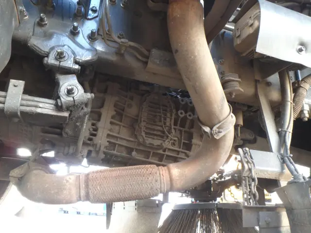 いすゞ フォワード QKG-FVR34U2改(2WD)の写真20