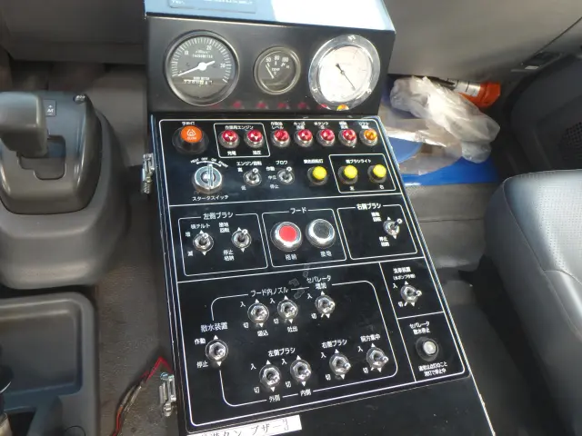 いすゞ フォワード QKG-FVR34U2改(2WD)の写真26