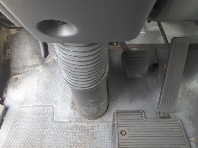 いすゞ フォワード QKG-FVR34U2改(2WD)の写真30