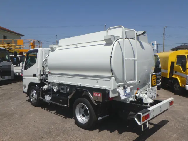 三菱 キャンター 2RG-FGA50(4WD)の写真2