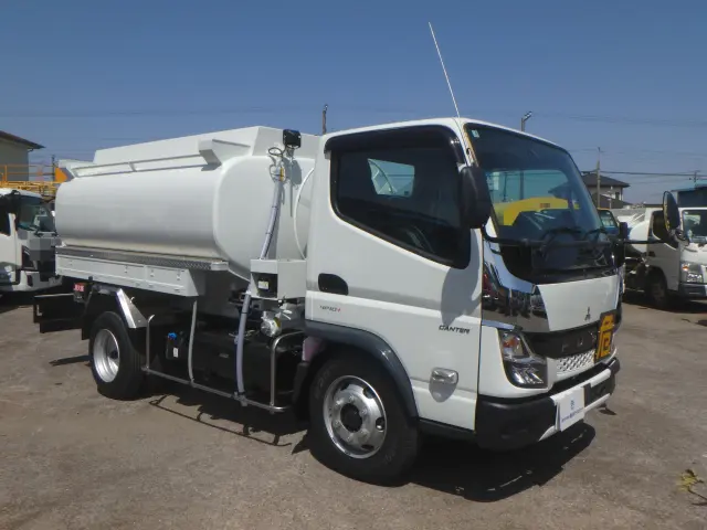 三菱 キャンター 2PG-FEA80(2WD)の写真3