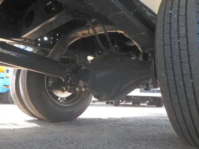 三菱 キャンター 2PG-FEA80(2WD)の写真17