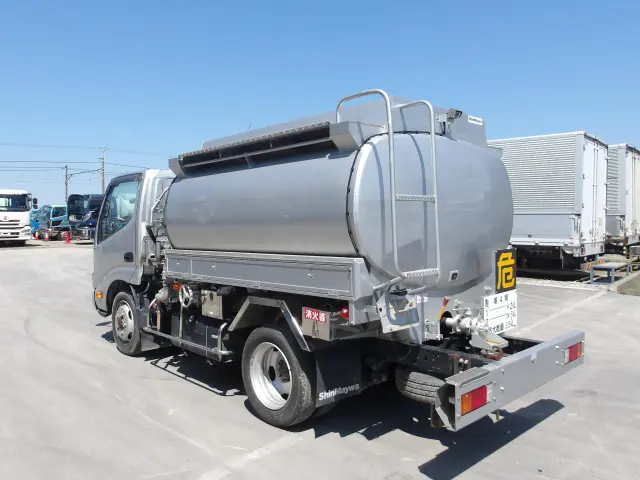 日野 デュトロ 2KG-XZU675M(4WD)の写真2