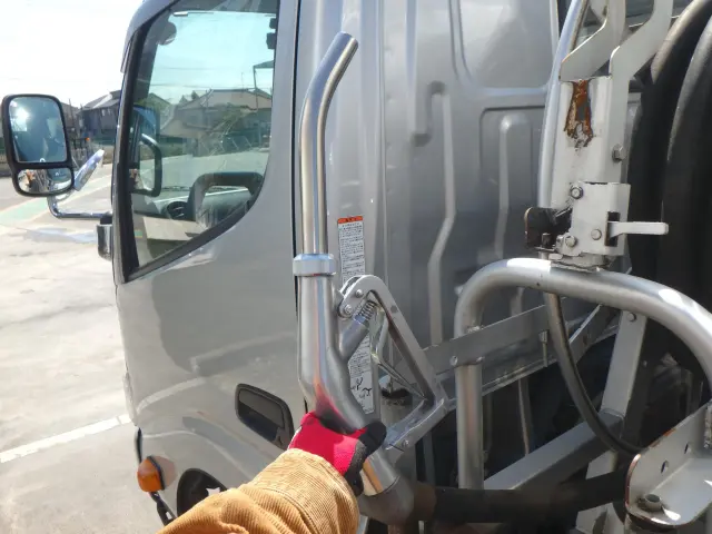 日野 デュトロ 2KG-XZU675M(4WD)の写真6