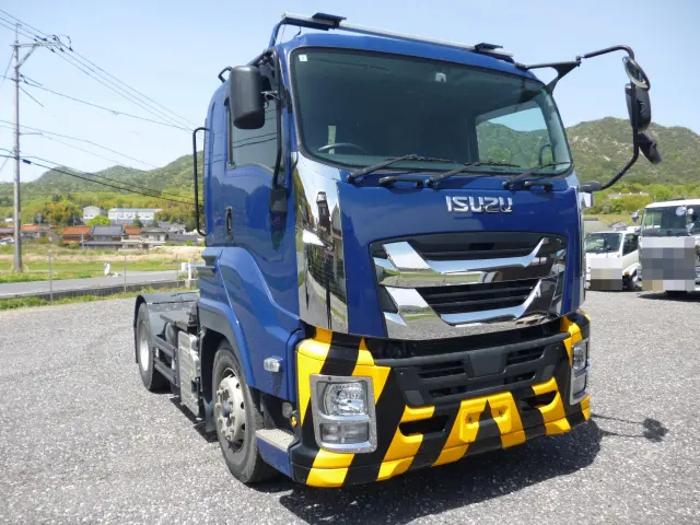 いすゞ ギガ QKG-EXD52BD(6x2)の写真2