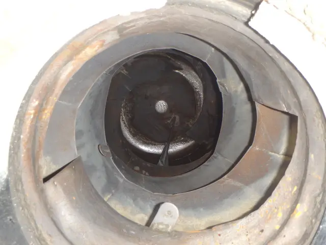 いすゞ エルフ 2RG-NKR88N(2WD)の写真9