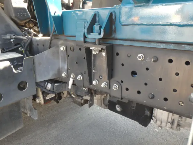 いすゞ エルフ 2RG-NKR88N(2WD)の写真13