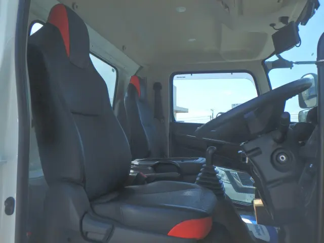 日野 レンジャー 2DG-GC2ABA(2WD)の写真21