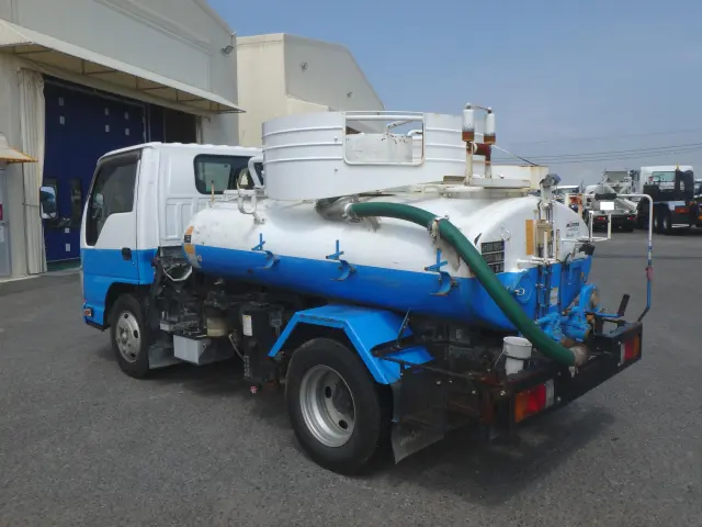 いすゞ エルフ TPG-NKR85AN(2WD)の写真2