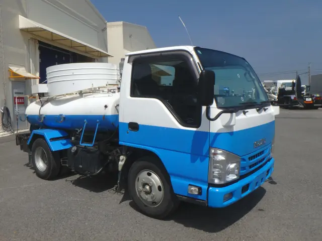 いすゞ エルフ TPG-NKR85AN(2WD)の写真3