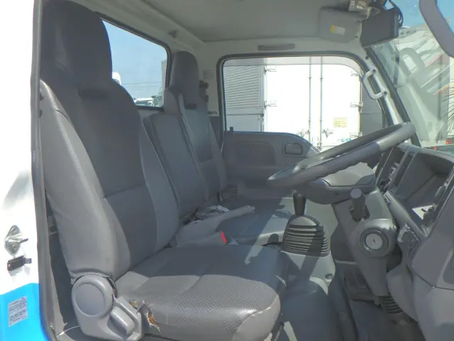 いすゞ エルフ TPG-NKR85AN(2WD)の写真19