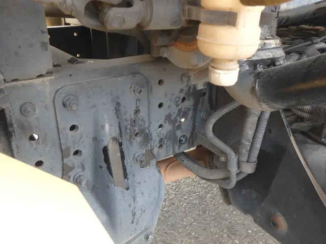 三菱 キャンター TPG-FBA20(2WD)の写真15