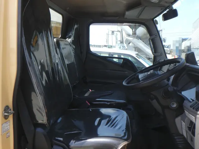 三菱 キャンター TPG-FBA20(2WD)の写真20