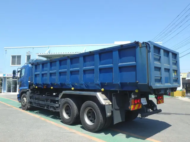 日野 プロフィア QPG-FR1APEA(6x2)の写真2
