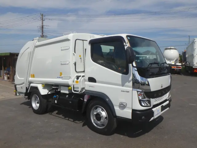 三菱 キャンター 2PG-FEA80(2WD)の写真3