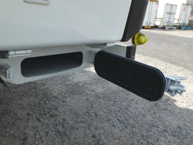 三菱 キャンター 2PG-FEA80(2WD)の写真14