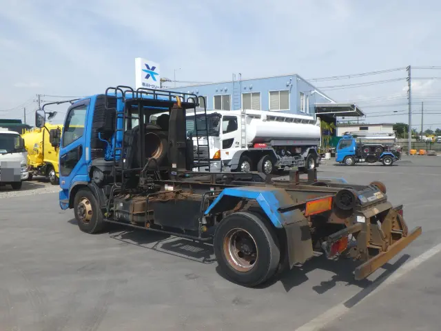 三菱 ファイター PDG-FK71R(2WD)の写真2