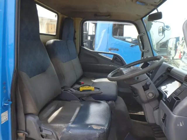 三菱 キャンター PA-FE73DB(2WD)の写真17