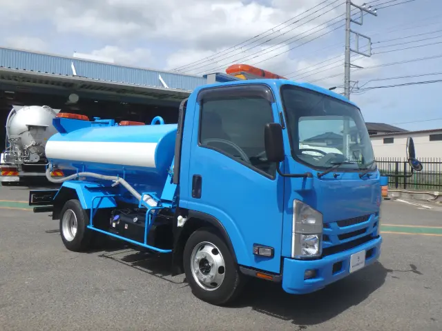いすゞ エルフ 2RG-NPR88N(2WD)の写真3