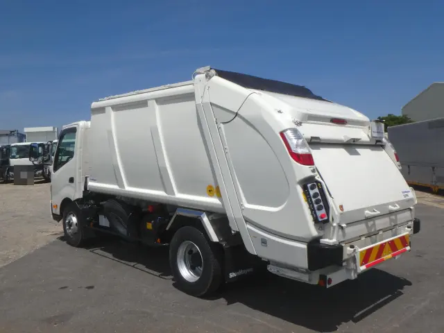 日野 デュトロ 2KG-XZU710M(2WD)の写真2
