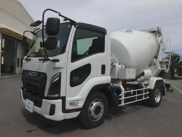 いすゞ フォワード 2PG-FTR90U4(2WD)の写真1