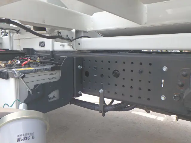いすゞ フォワード 2PG-FTR90U4(2WD)の写真12