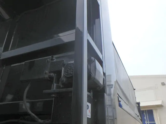 三菱 ファイター 2KG-FK62FZ(2WD)の写真11