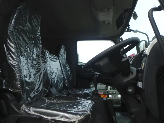 三菱 ファイター 2KG-FK62FZ(2WD)の写真19