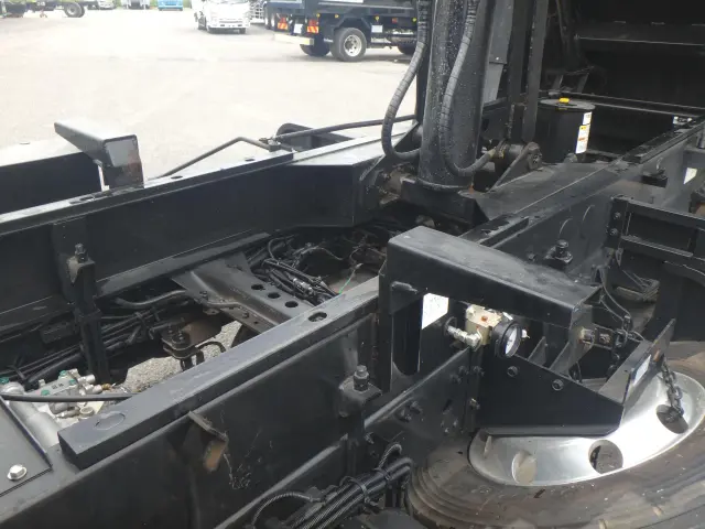三菱 ファイター 2KG-FK62FZ(2WD)の写真8