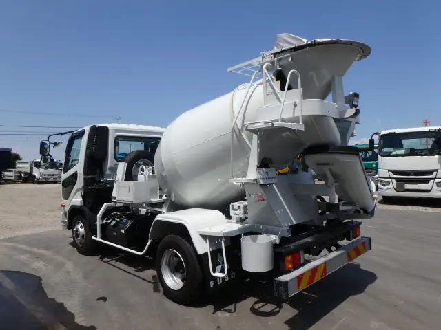 三菱 ファイター 2KG-FK72F(2WD)の写真2