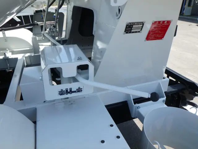 三菱 ファイター 2KG-FK72F(2WD)の写真6