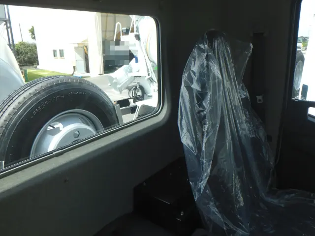 三菱 ファイター 2KG-FK72F(2WD)の写真19