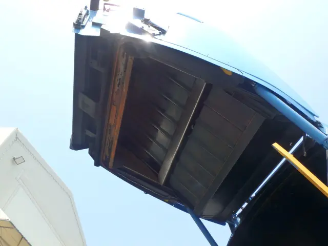 いすゞ フォワード PKG-FRR90S2(2WD)の写真9