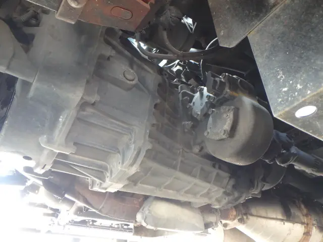 いすゞ フォワード PKG-FRR90S2(2WD)の写真16
